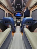 2024년식 벤츠 스프린터 VIP 7석 리무진 5